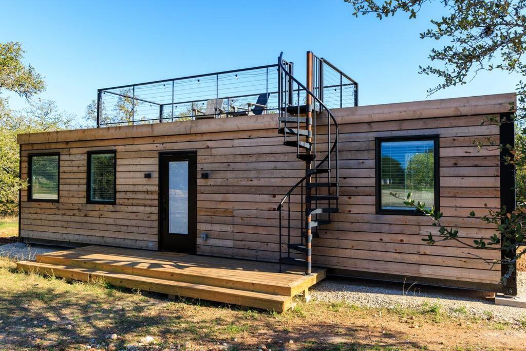 New! The Texas Longhorn-Luxury Container Home Fredericksburg Exteriör bild