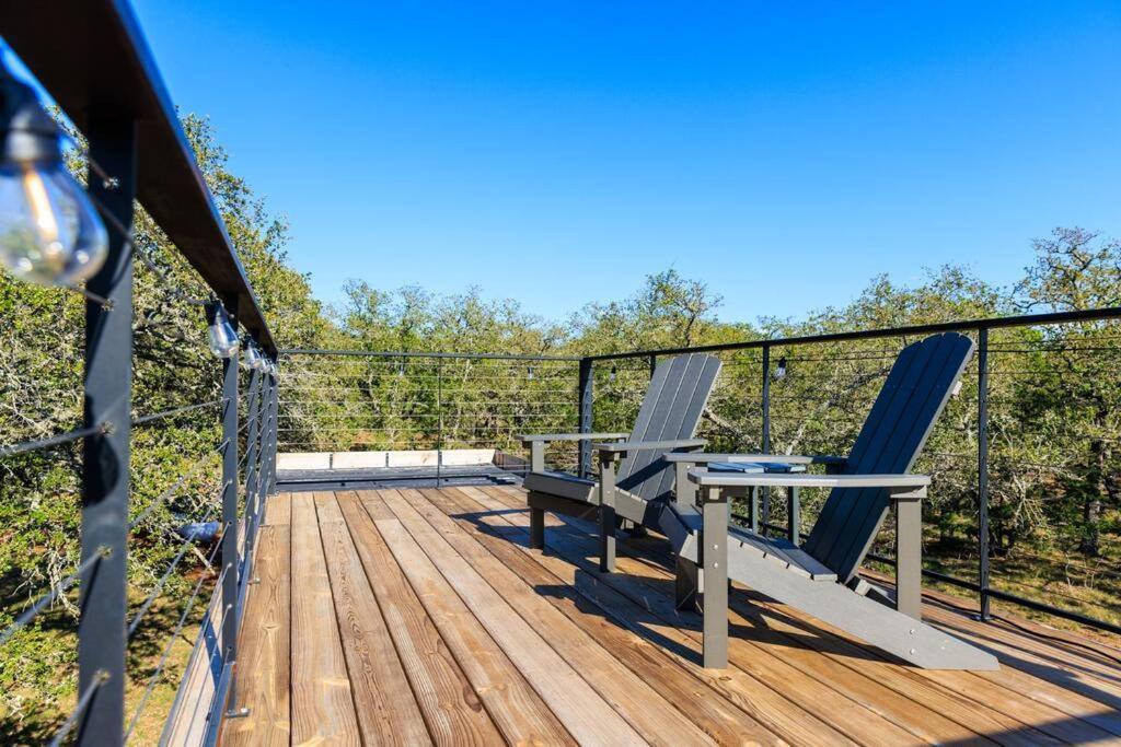 New! The Texas Longhorn-Luxury Container Home Fredericksburg Exteriör bild