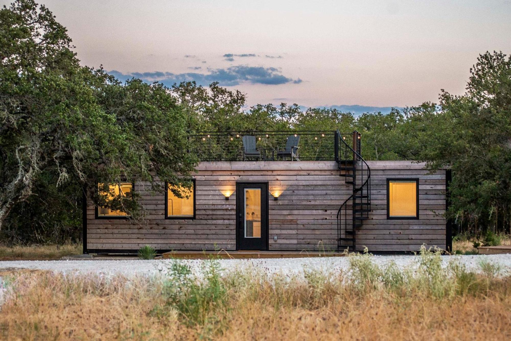 New! The Texas Longhorn-Luxury Container Home Fredericksburg Exteriör bild